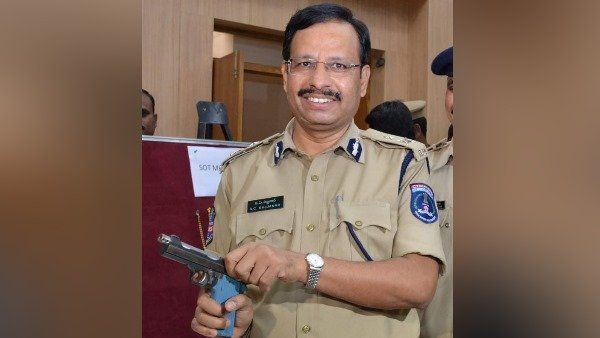 વીસી સજ્જનારની થઈ રહી છે જોરદાર પ્રશંસા