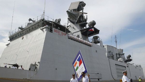 ભારતીય નૌકાદળે સૈનિકો માટે ફેસબુક અને સ્માર્ટ ફોન પર મૂક્યો પ્રતિબંધ, જાસૂસીની ઘટના બાદ કાર્યવા