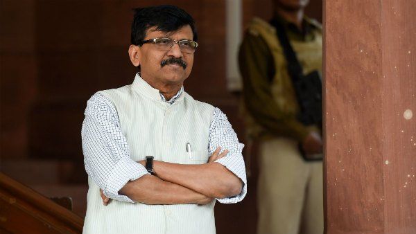 રાહુલ ગાંધીને રાઉતે સલાહ આપી