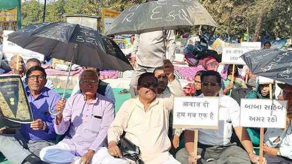 અસલી નાયક હસમુખ સક્સેના