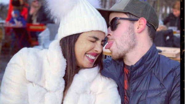 પહેલો મેસેજ પહેલો મેસેજ