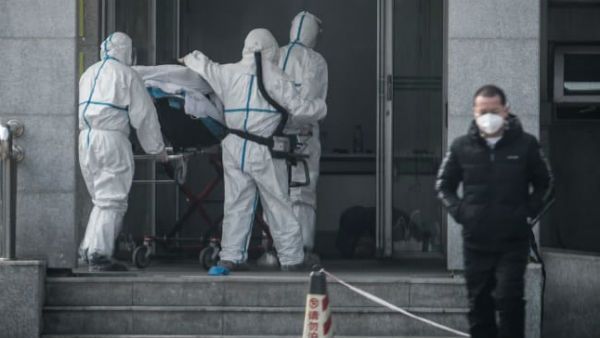 વિઝા પર અસ્થાયી પ્રતિબંધની ઘોષણા