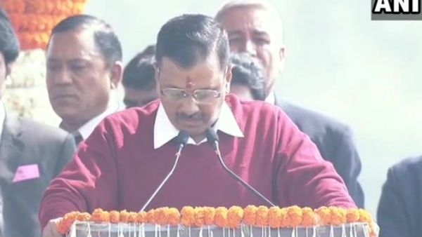 ત્રીજીવાર દિલ્હીના સીએમ બન્યા અરવિંદ કેજરીવાલ, પદ અને ગોપનિયતાના શપથ લીધા