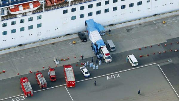 એક દિવસમાં ચીનમાં કોરોના વાયરસથી 242 લોકોના મોત એક દિવસમાં ચીનમાં કોરોના વાયરસથી 242 લોકોના મોત