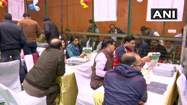 Delhi Election Results 2020: એકમાત્ર સીટ જ્યાં કોંગ્રેસ ટક્કર આપી રહી છે