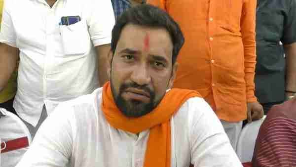 નિરહુઆ, ખલી, સાઈના કરશે પ્રચાર