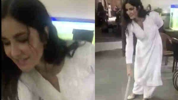 કેટરીના કૈફે ઝાડૂથી કરી નાખી અક્ષયની પિટાઈ, સૂર્યવંશીના સેટથી Viral Video