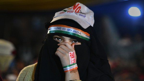 જીદ છોડી, અમિત શાહને મળવા તૈયાર