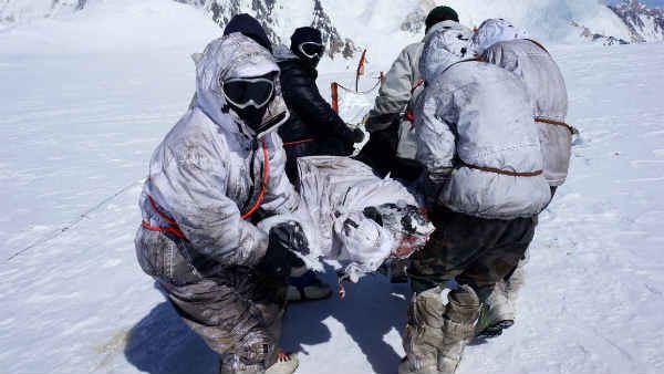 CAGના રિપોર્ટે પોલ ખોલી, આપણા જવાનો પાસે સારી ક્વૉલિટીના જૂતા અને ગરમ કપડાંની કમી