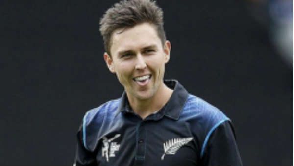 ટ્રેન્ટ બોલ્ડ - 3.20 કરોડ રૂપિયા