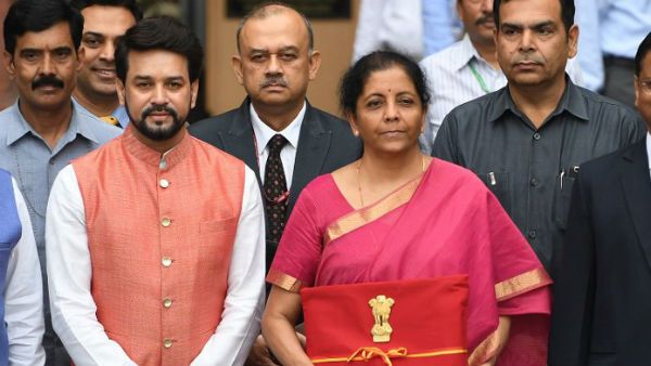 Union Budget 2020: સેલ્સ ગર્લથી નાણામંત્રી બનવા સુધી નિર્મલા સીતારમણની સફર