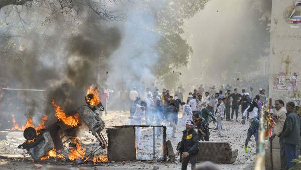 દિલ્લી હિંસાની એ કહાની જ્યાં મુસલમોના ઘર સળગ્યા બાદ હિંદુઓએ આપી શરણ