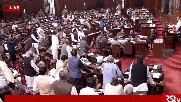 કોંગ્રેસ સહિત ઘણા પક્ષોએ આપી હતી સ્થગન પ્રસ્તાવની નોટિસ