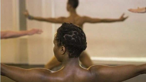 ન્યૂડ યોગા સ્ટુડિયો