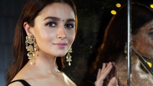 રણબીર કપૂર સાથે રિલેશનશિપમાં છે આલિયા