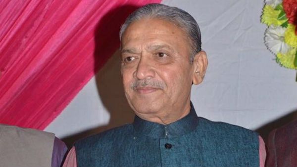 ત્રીજા ઉમેદવાર તરીકે નરહરી અમીનનું નામ