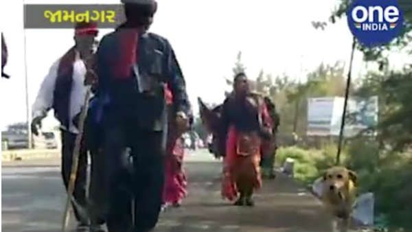 જુદા જુદા પ્રાંતમાંથી પગપાળા દ્રારકા માટે નીકળે