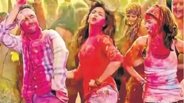 હોળી પર જવાની દીવાની