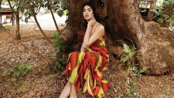 મેગેઝીનના કવર પર છવાઇ ધડક ગર્લ જાહ્નવી કપુર, નેપોટિઝમ પર કહી આ વાત