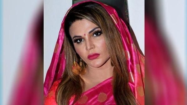 રાખી સાવંતના ચહેરા પર દેખાયો કોરોના નો ભય, કહ્યું હોળી પર ભુલથી પણ ન કરો આ કામ