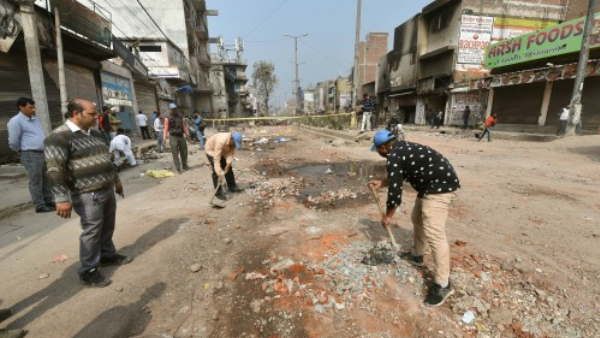 તાહિર પર ચાર એફઆઈઆર તાહિર પર ચાર એફઆઈઆર