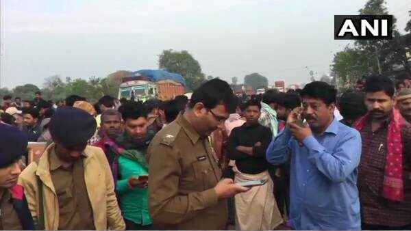 બિહારમાં ભીષણ માર્ગ અકસ્માત, ટ્રેક્ટર-કારની ટક્કરમાં 11ના મોત, 4 ઘાયલ