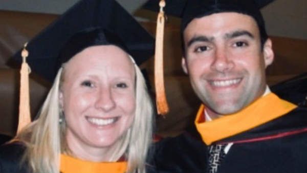 એક જ વસ્તુથી પસાર થઈ રહ્યા છીએ