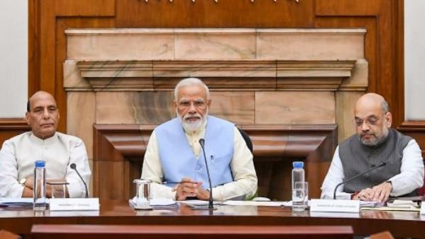 લૉકડાઉનના બીજા તબક્કામાં આ 2 સેક્ટર્સને મળી શકે છે છૂટ, ઉદ્યોગ મંત્રાલયે ભલામણ કરી