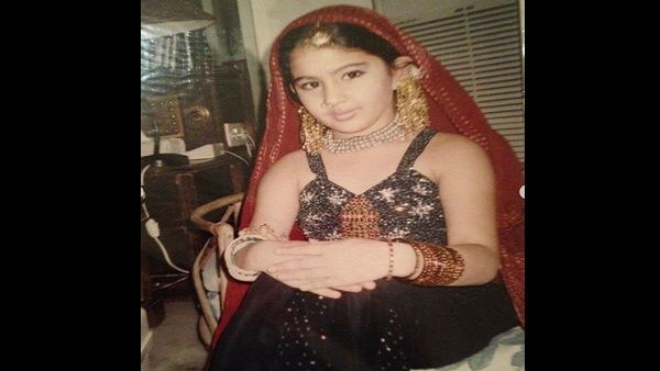 મોટી ફેન ફોલોઇંગ