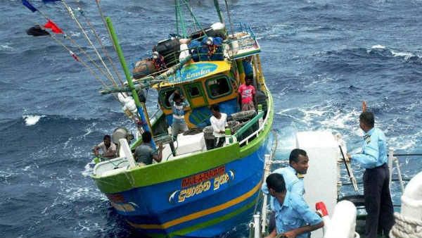 ગુજરાતઃ અરબ સાગરમાં પાકિસ્તાની સૈનિકોએ ભારતીય માછીમારોને બનાવ્યા નિશાન