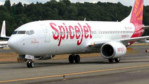 અમદાવાદથી ગુવાહાટી પહોંચેલી સ્પાઈસજેટ ફ્લાઈટના બે યાત્રીઓ કોરોના પૉઝિટીવ