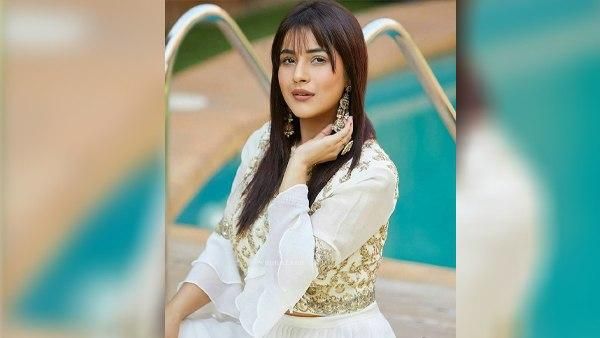 બિગ બૉસમાં શહેનાઝે ઉડાવી હતી પિતાની મજાક બિગ બૉસમાં શહેનાઝે ઉડાવી હતી પિતાની મજાક