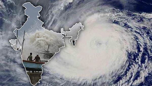 Cyclone Amphan Live Updates in Gujarati: ઓરિસ્સાના તટની નજીક પહોંચ્યુ અમ્ફાન, SMS દ્વારા એલર્ટ કરાયા