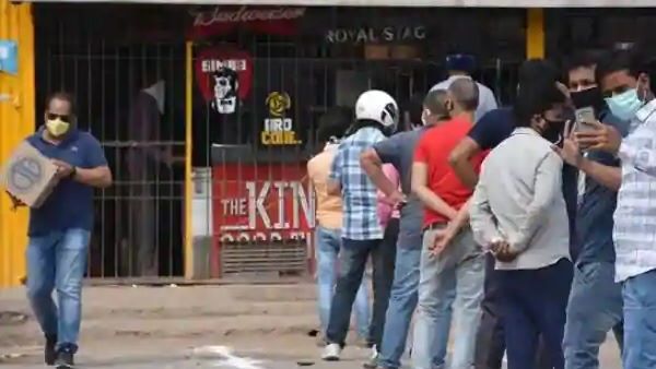 દારૂ પર વિશેષ ટેક્ષ લગાવવા પર હાઇકોર્ટે દિલ્હી સરકાર પાસે માંગ્યો જવાબ