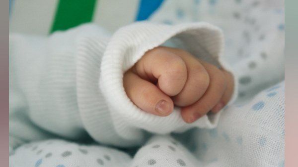 લોકડાઉન: કામ ન મળતા મજુરે પોતાના બાળકનો 22 હજારમાં કર્યો સોદો