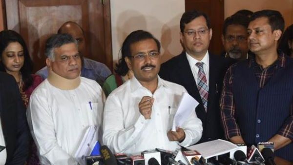 હોસ્પિટલોમાં સારવાર માટે ફી નિર્ધારિત હોસ્પિટલોમાં સારવાર માટે ફી નિર્ધારિત