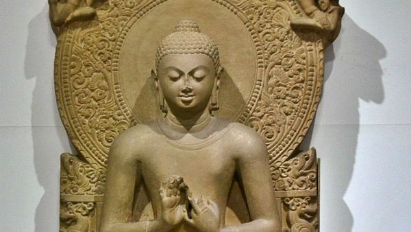 ક્રોધમાં અયોગ્ય બોલવાથી સારુ છે મૌન રહેવુ