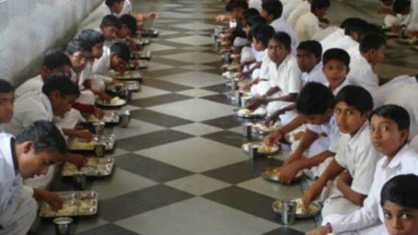 ભોજન શાંત ચિત્તે કરવુ