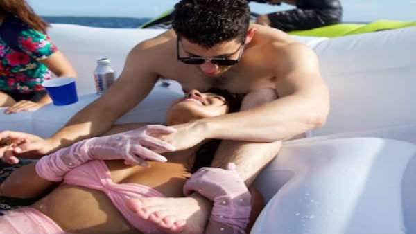 સમ્માનજનક ડેટ