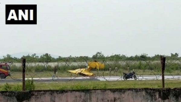 ટેક્નિકલ ભૂલના કારણે ઓરિસ્સામાં ટ્રેનર એરક્રાફ્ટ થયું ક્રેશ, 2ના મોત