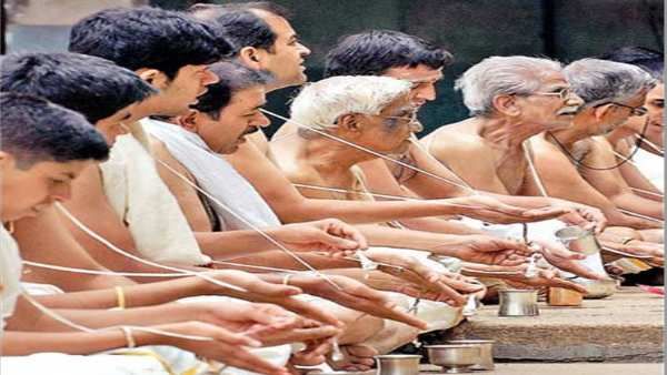 કર્મકાંડી બ્રાહ્મણો, રસોઈયાઓને પણ નાના વ્યવસાયમાં ગણો કર્મકાંડી બ્રાહ્મણો, રસોઈયાઓને પણ નાના વ્યવસાયમાં ગણો