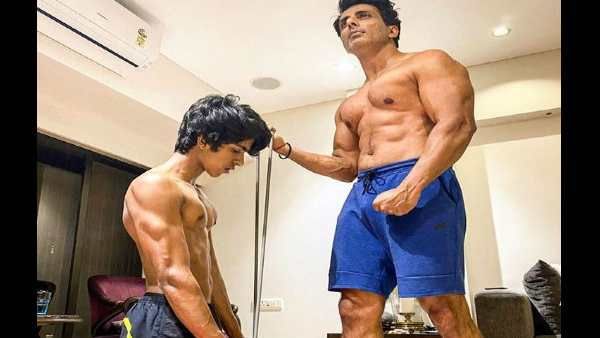 ઘરની સજાવટ નેચર અને કલા મુજબ