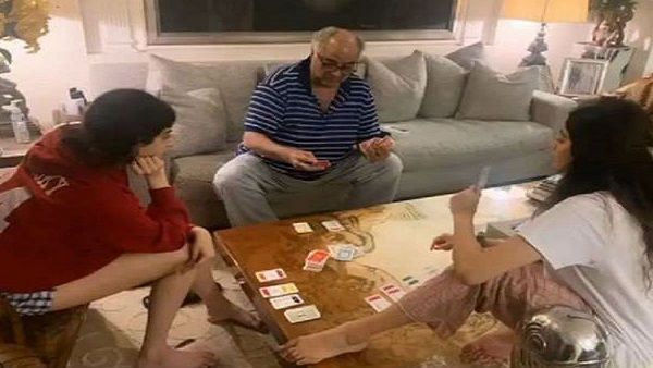 સતત ગરમ પાણી પીવું અને વરાળ લેવું જરૂરી છે- જાન્હવી કપૂર