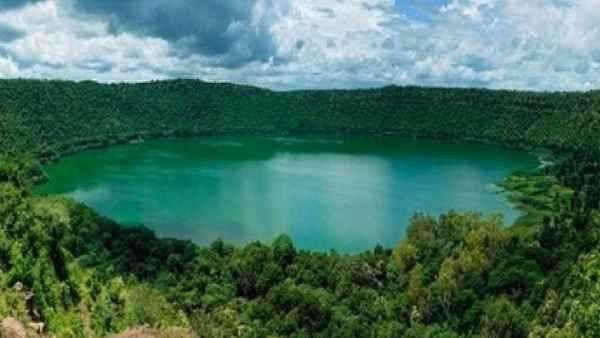 આ સરોવર સાથે જોડાયેલી રોચક વાતો