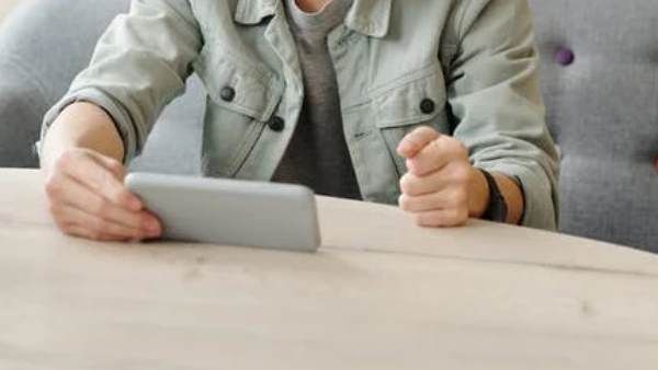 એક નાનો વિડિઓ રેકોર્ડ કર્યો