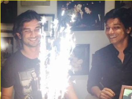 મોડી રાતે 2 વાગ્યે મહેશને ફોન કર્યો હતો મોડી રાતે 2 વાગ્યે મહેશને ફોન કર્યો હતો