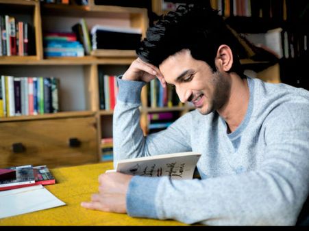 ફાંસીના ફંદા પર લટકતો હતો ફાંસીના ફંદા પર લટકતો હતો