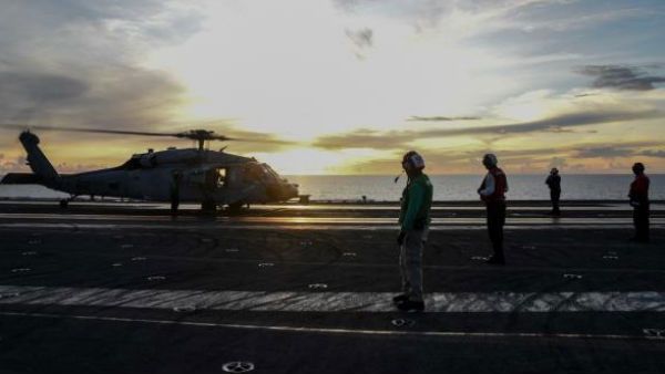 સાઈથ ચાઈના સી પર ઘેરાયુ ચીન, અમેરિકાએ તૈનાત કરી વૉરશિપ્સ