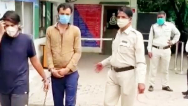 એક મહિનાથી વધી ગઈ હતી હરકતો એક મહિનાથી વધી ગઈ હતી હરકતો