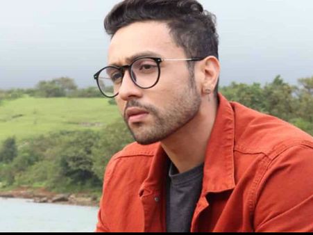 માફિયા સર્કલમાં બોલાવવામા આવ્યો